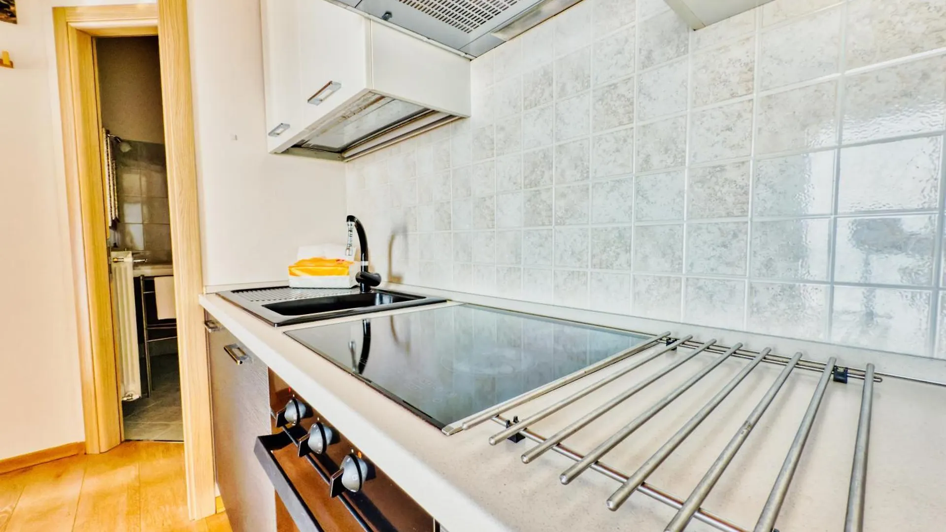 Panoramic Lake Iseo View House With Pool - Free Box Car Parzanica شقة